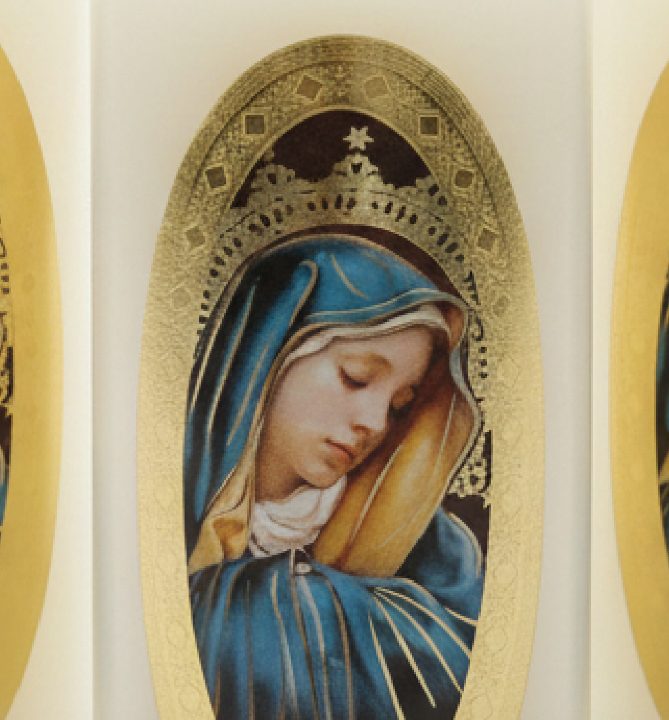 Velas Religiosas Virgen Dolorosa · 8x3.5cm · Pack 12 piezas